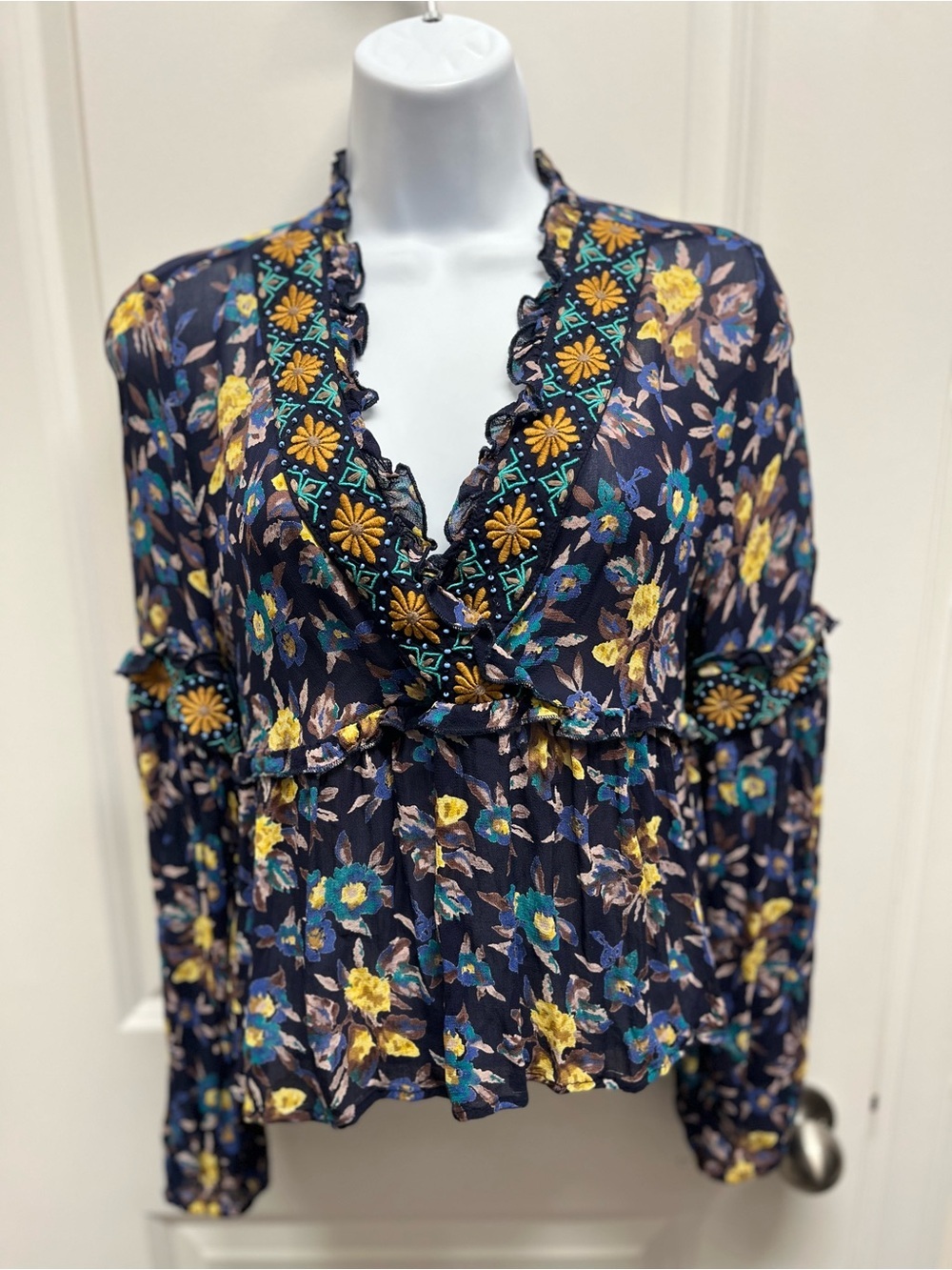 Anthropologie Meadow Rue Floral Embroidered Ruffle Blouse XS